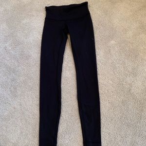 Lululemon black leggings